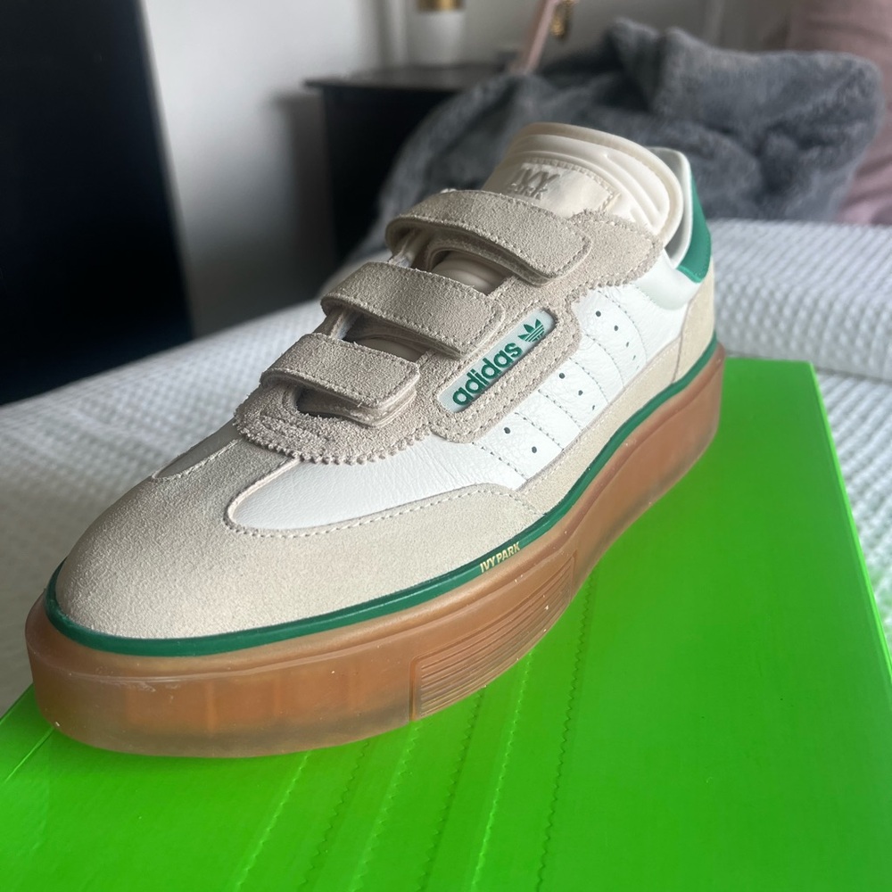 Adidas Ivy Park x Women’s Super Sleek Strap ‘Wonder White Gum’ sneakers - Picture 3 of 7